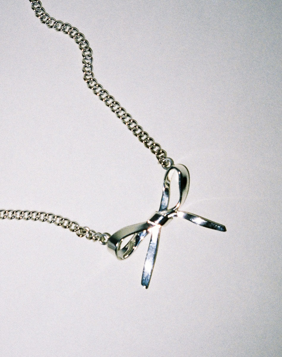 Bow Necklace Large | Sterling Silver