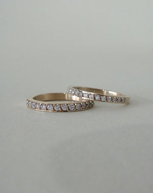 Glowing Eternity Band | 18ct White Gold