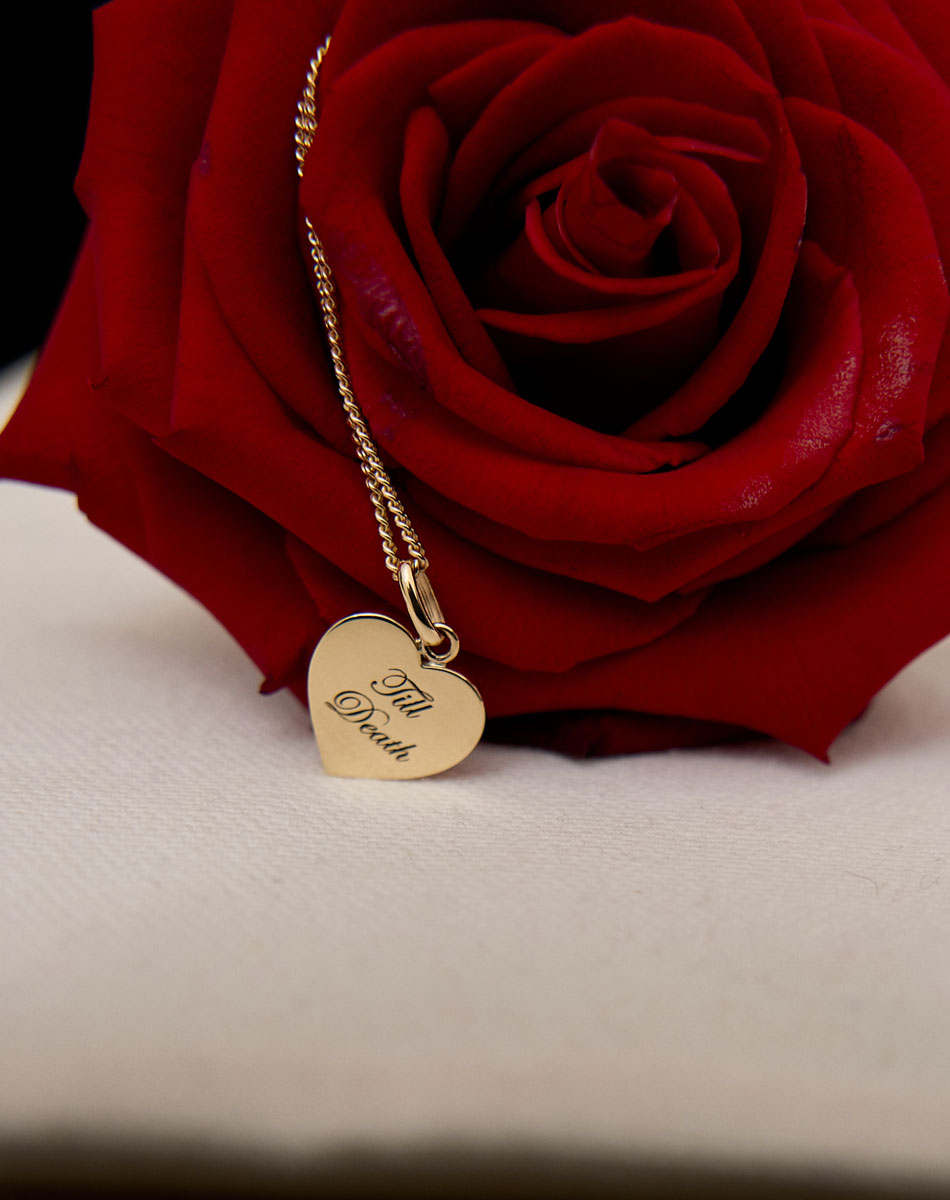 Sweetheart Charm with Cherub Engraving on Fine Chain | 9ct Solid Gold