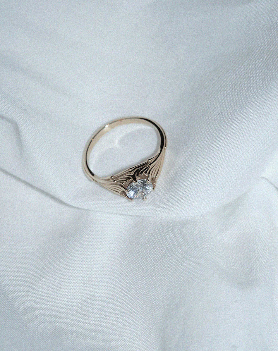 Aphrodite Ring | 9ct White Gold